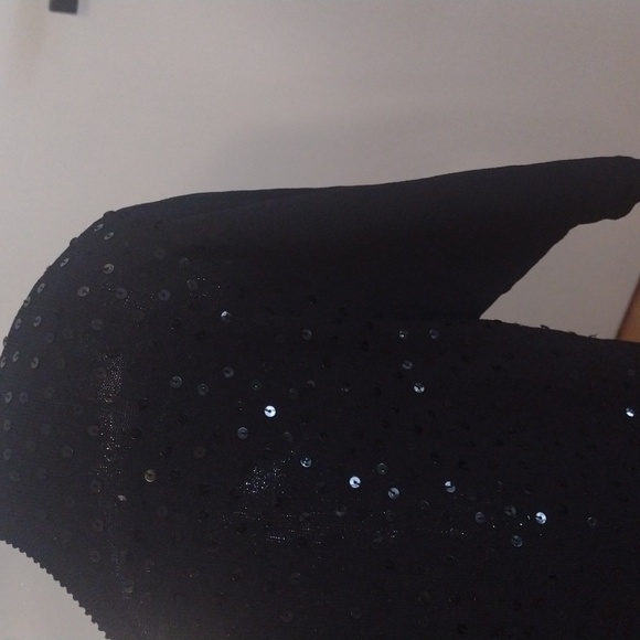 Vintage VALENTI Rome,New York,Paris short sleeve sequin top - Picture 3 of 4